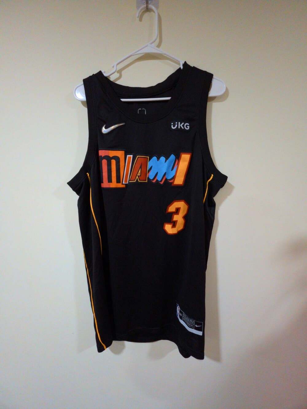 Nike Miami Heat Dwyane Wade 3 NBA 75th Anniversary Swingman Jersey 23" pit to pi